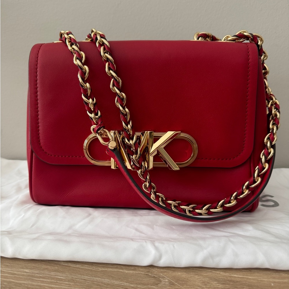 Michael Kors Parker medium leather shoulder bag in crimson